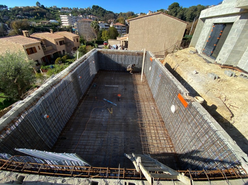 Construction d'une piscine monobloc à Le Rouret